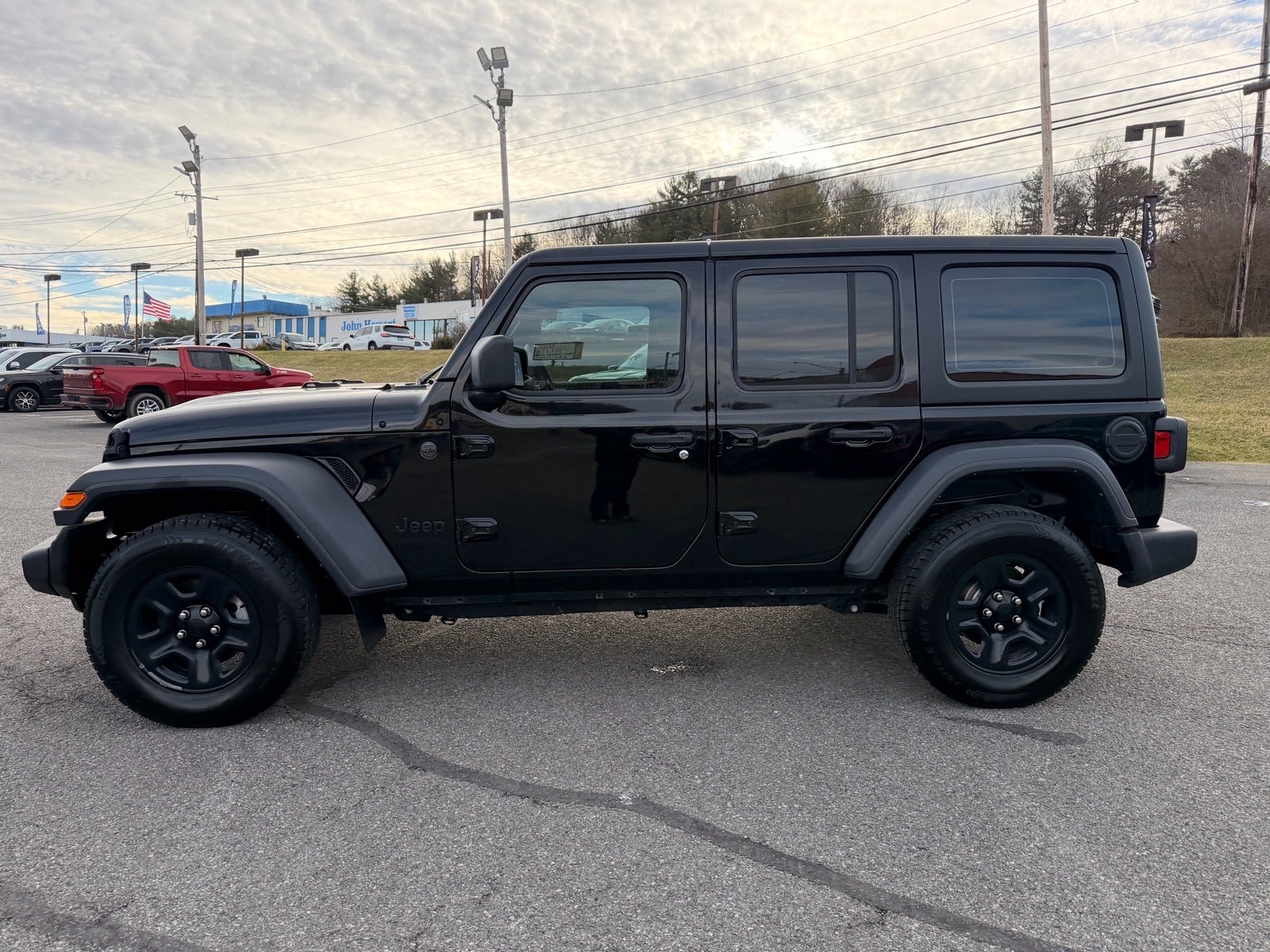 2023 Jeep Wrangler 4-Door Sport 4x4