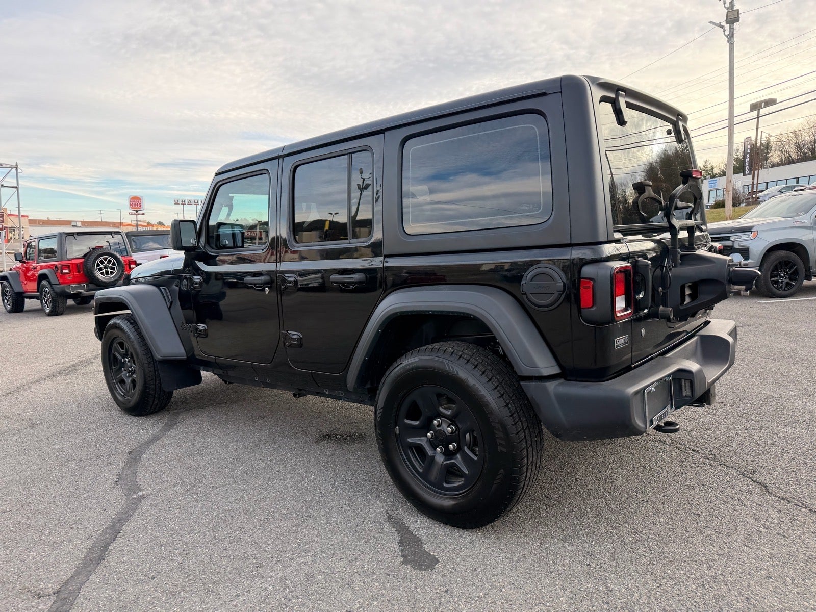2023 Jeep Wrangler 4-Door Sport 4x4