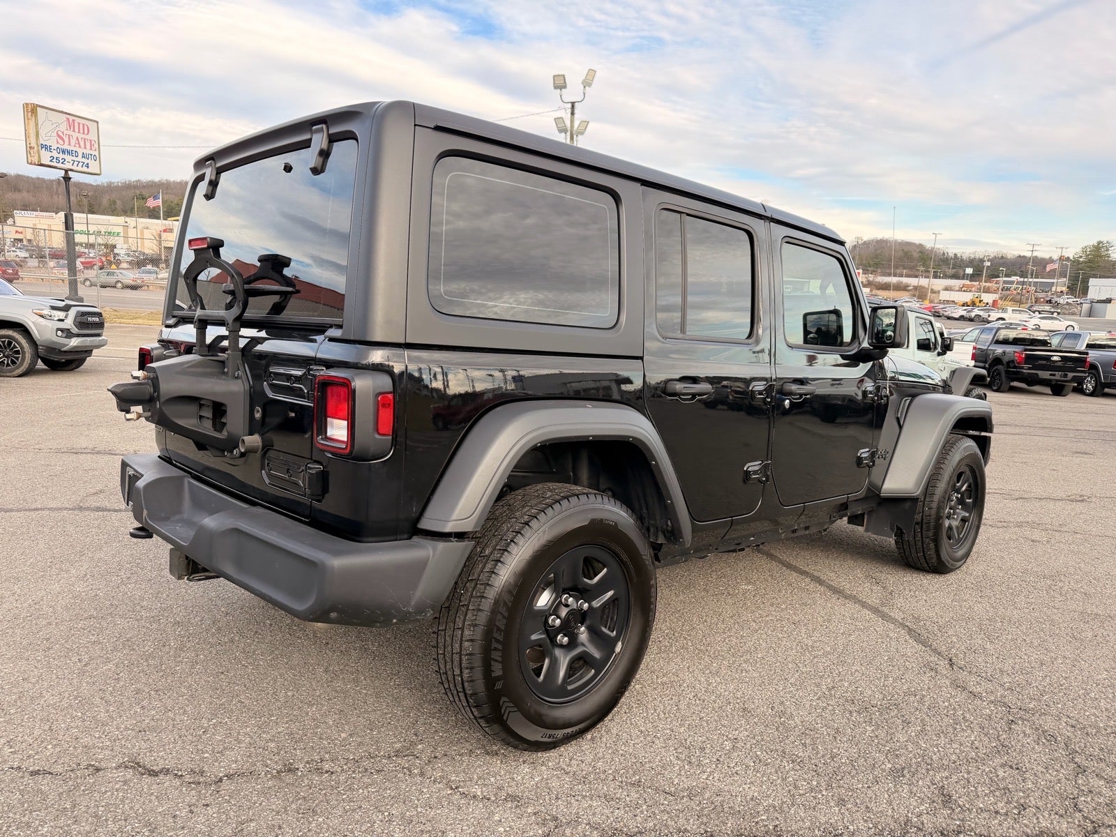 2023 Jeep Wrangler 4-Door Sport 4x4