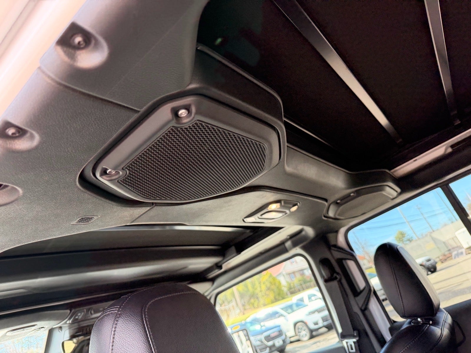 2021 Jeep Wrangler Unlimited Sahara Altitude 4x4