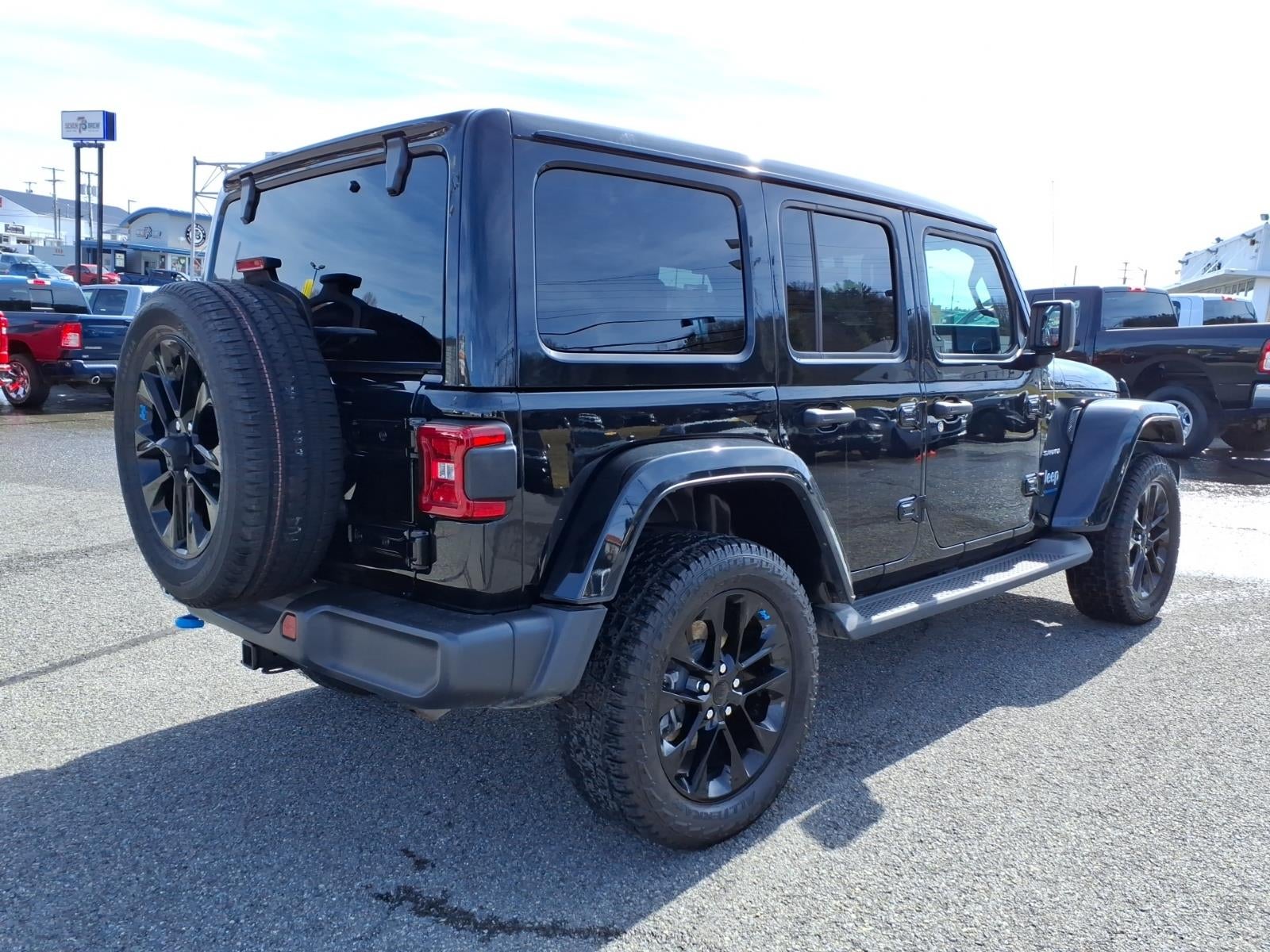 2023 Jeep Wrangler 4xe Sahara 4x4