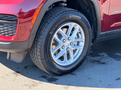 2026 Jeep Grand Cherokee GRAND CHEROKEE LAREDO X 4X4