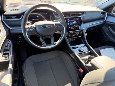 2026 Jeep Grand Cherokee GRAND CHEROKEE LAREDO X 4X4