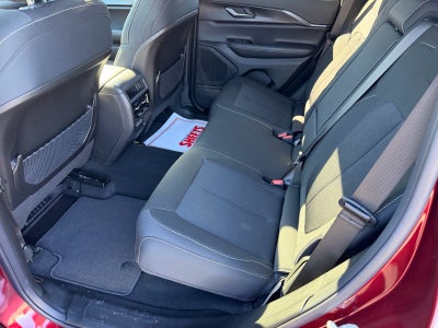 2026 Jeep Grand Cherokee GRAND CHEROKEE LAREDO X 4X4