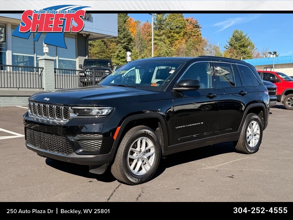2025 Jeep Grand Cherokee Laredo X 4x4