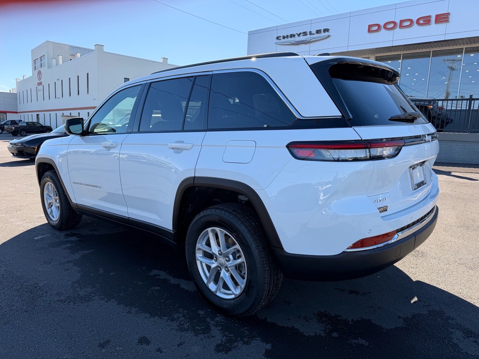 2026 Jeep Grand Cherokee GRAND CHEROKEE LAREDO 4X4
