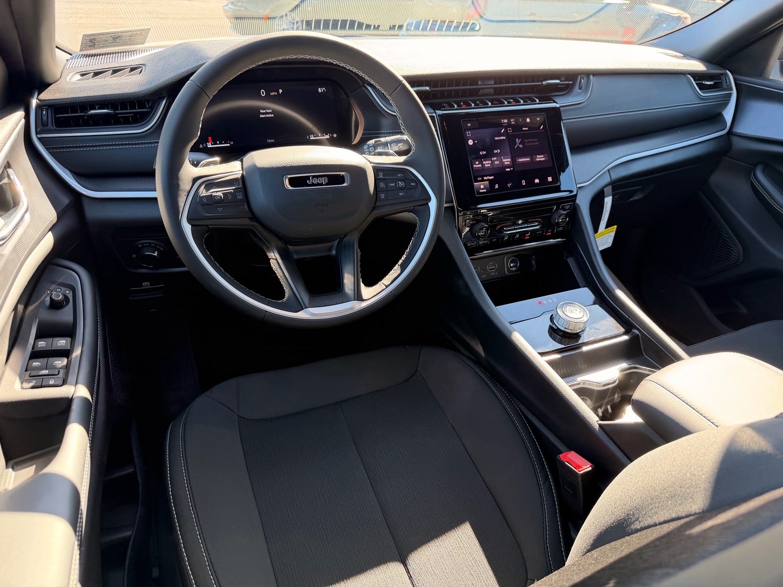 2026 Jeep Grand Cherokee GRAND CHEROKEE LAREDO 4X4