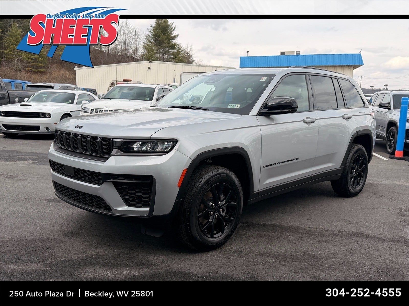 2026 Jeep Grand Cherokee GRAND CHEROKEE LAREDO ALTITUDE 4X4