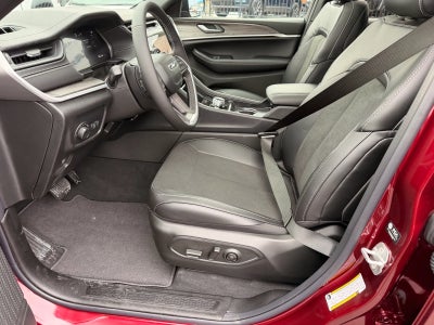 2026 Jeep Grand Cherokee GRAND CHEROKEE ALTITUDE 4X4