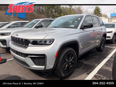 2026 Jeep Grand Cherokee GRAND CHEROKEE LAREDO ALTITUDE 4X4
