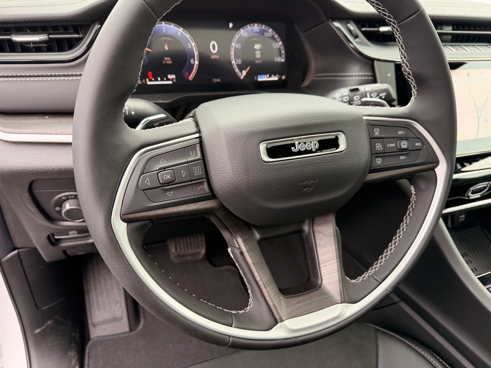 2026 Jeep Grand Cherokee GRAND CHEROKEE ALTITUDE 4X4