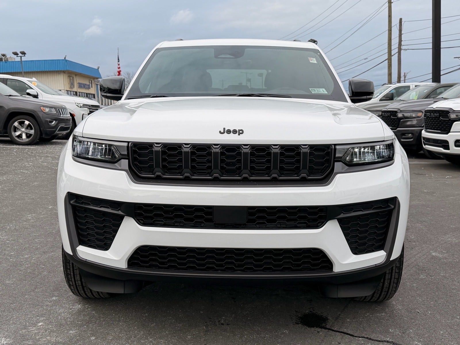 2026 Jeep Grand Cherokee GRAND CHEROKEE ALTITUDE 4X4