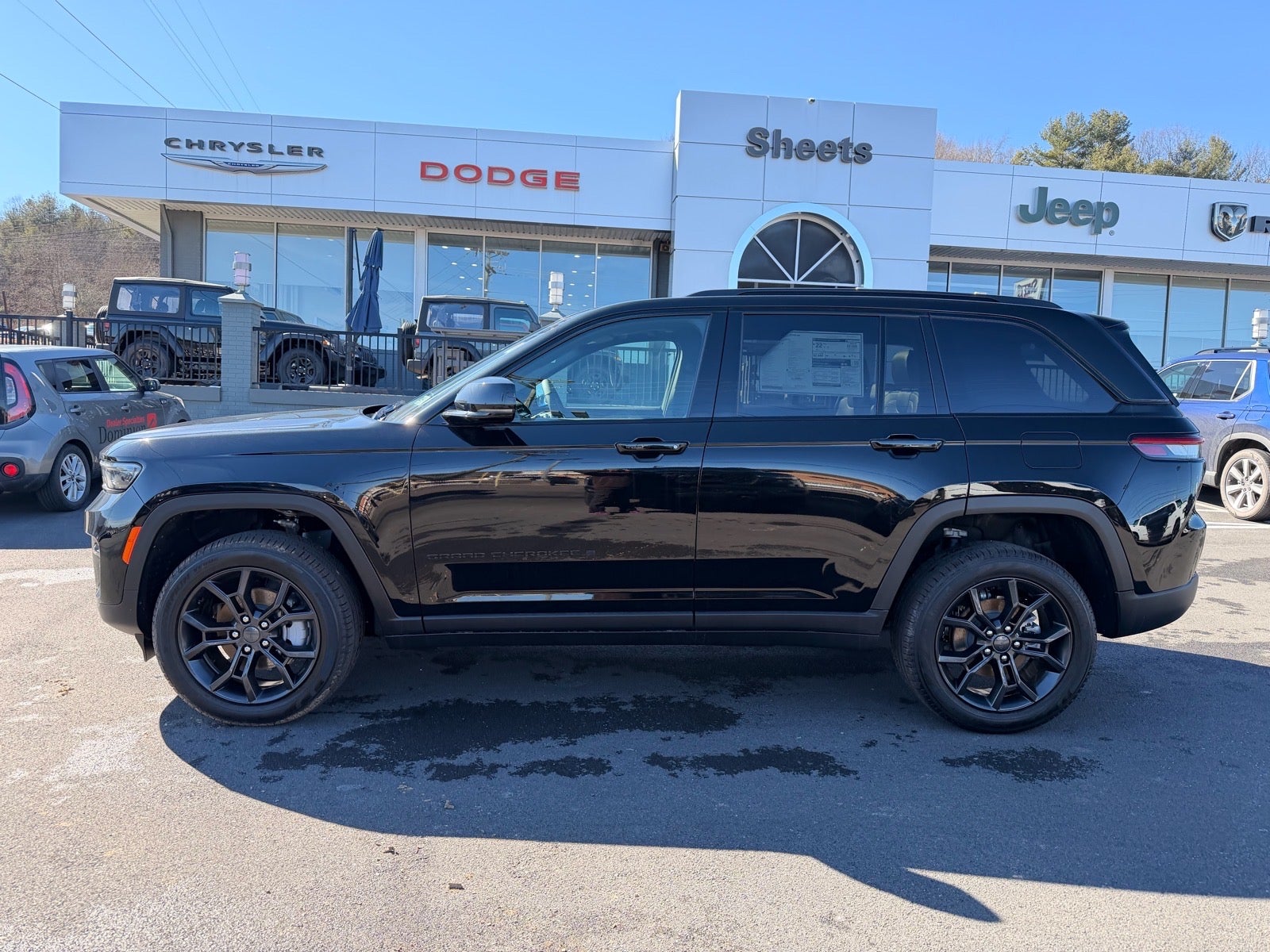 2025 Jeep Grand Cherokee GRAND CHEROKEE LIMITED 4X4