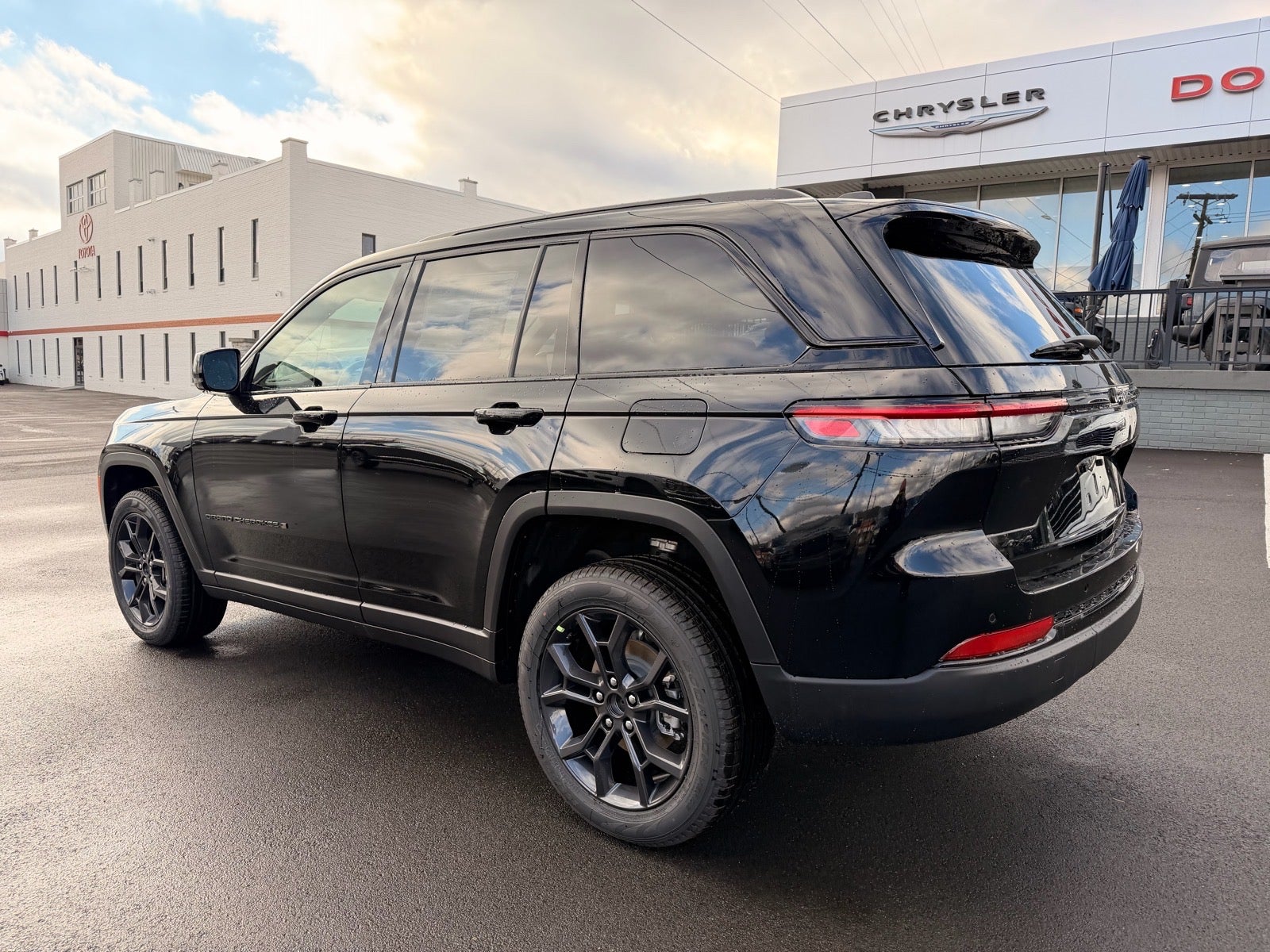 2025 Jeep Grand Cherokee GRAND CHEROKEE LIMITED 4X4