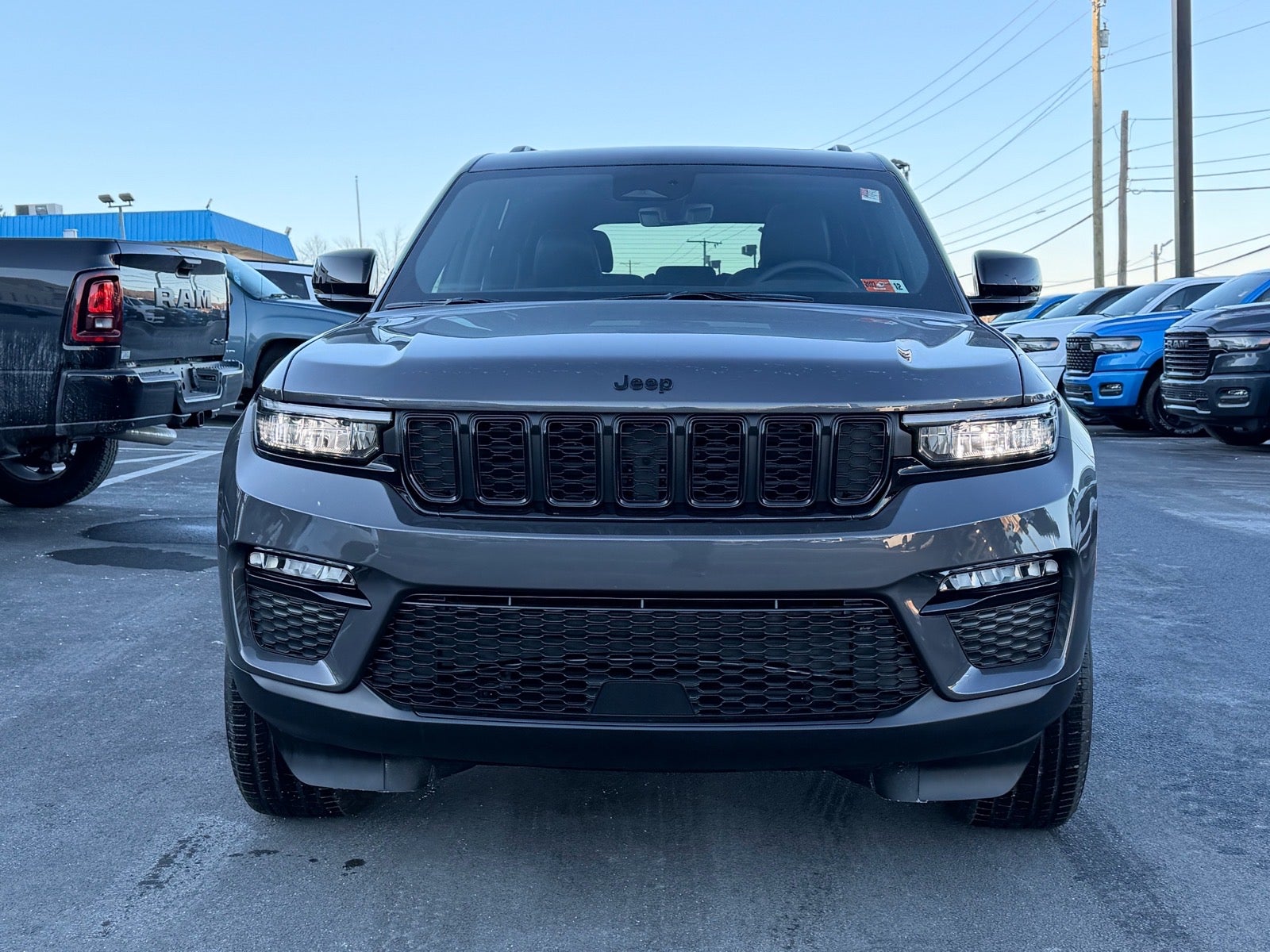 2025 Jeep Grand Cherokee GRAND CHEROKEE LIMITED 4X4