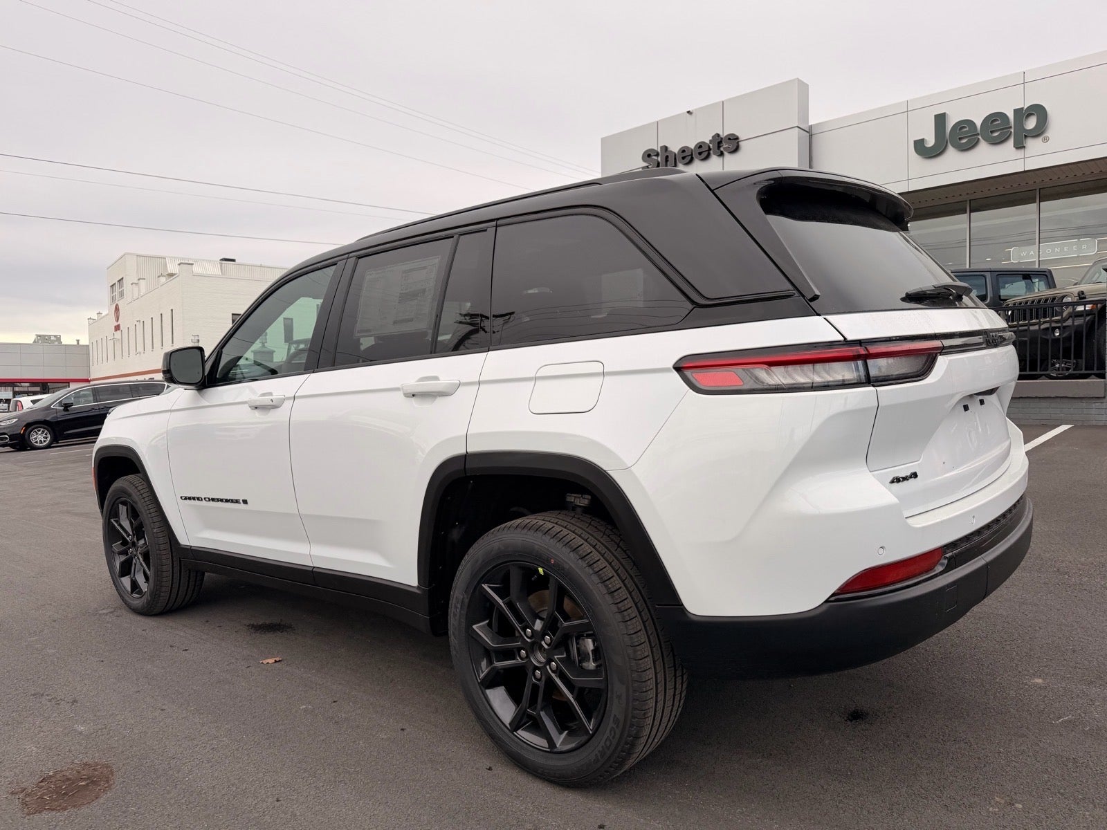 2025 Jeep Grand Cherokee GRAND CHEROKEE LIMITED 4X4