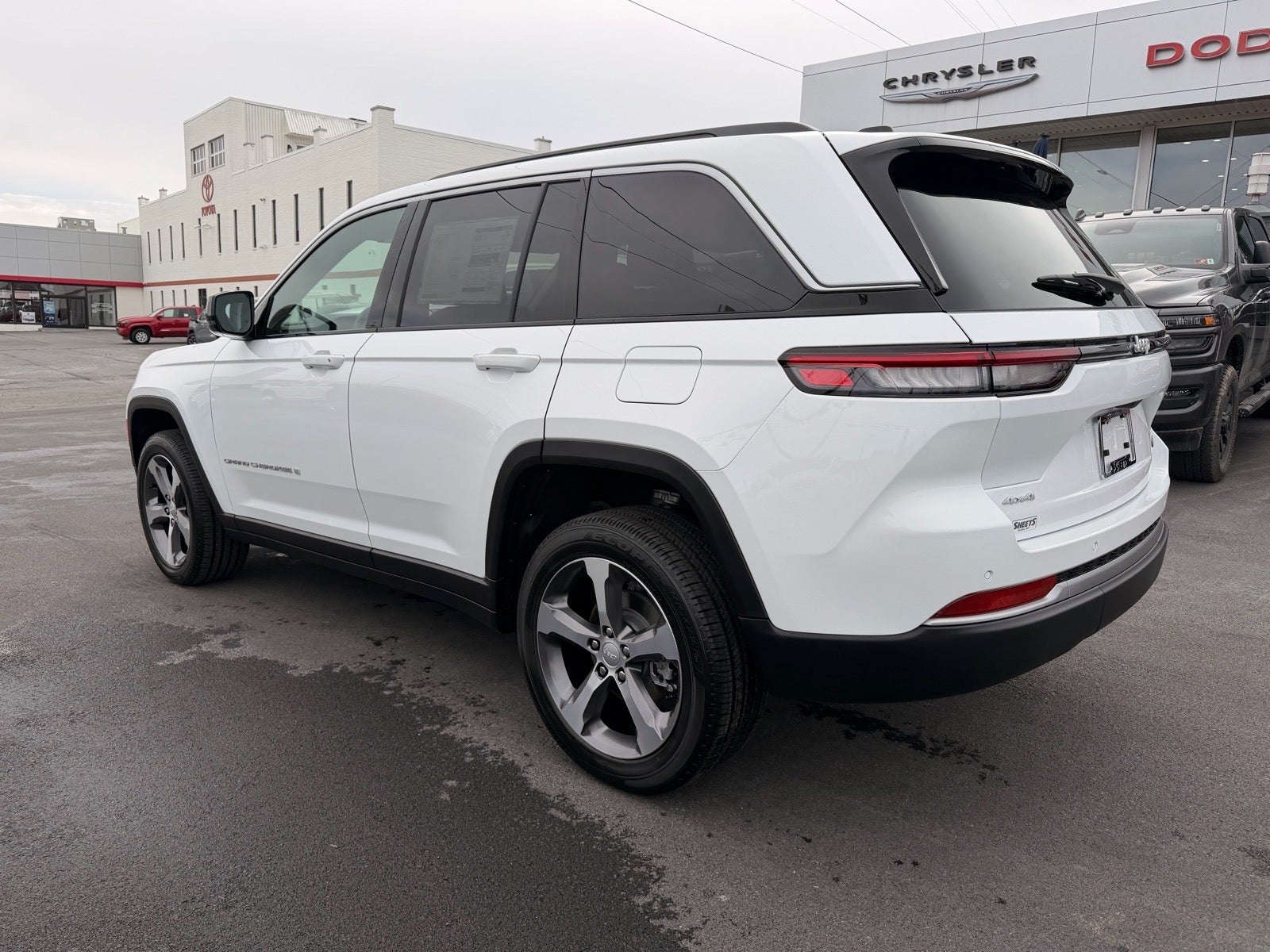2026 Jeep Grand Cherokee GRAND CHEROKEE LIMITED 4X4