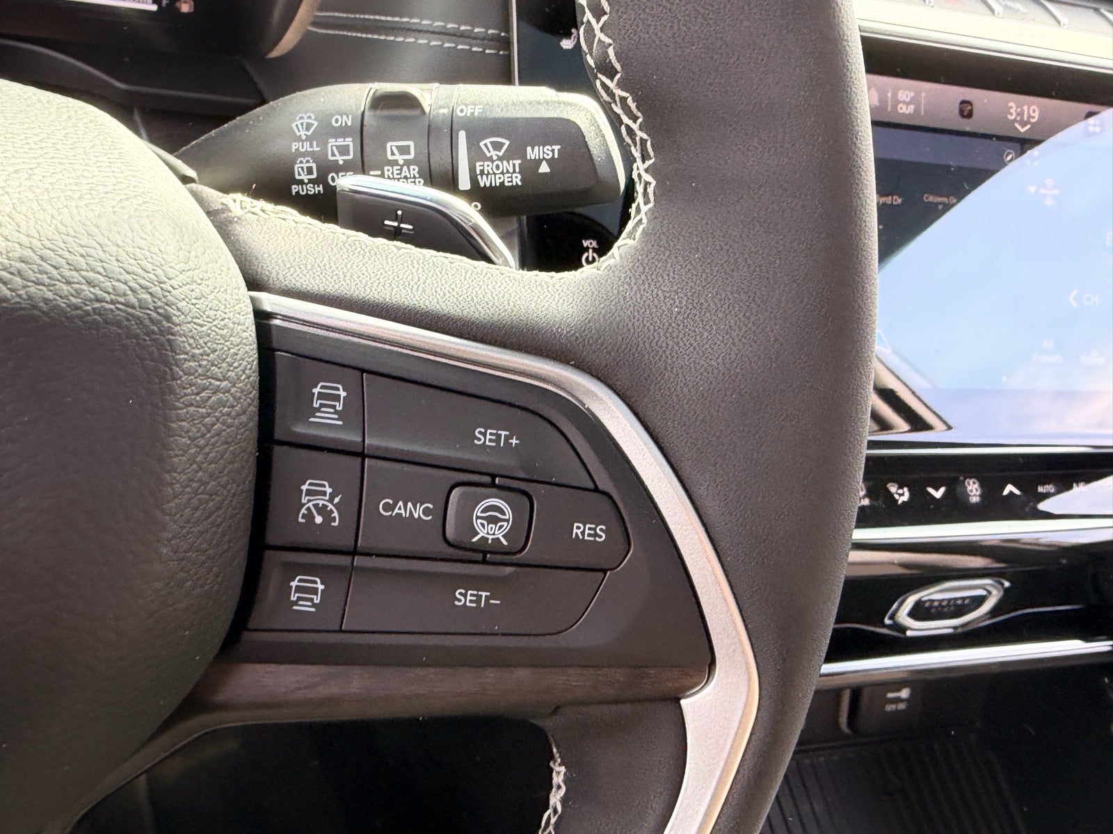 2026 Jeep Grand Cherokee GRAND CHEROKEE L LAREDO ALTITUDE 4X4