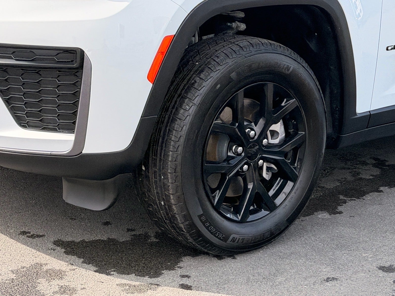 2026 Jeep Grand Cherokee GRAND CHEROKEE L LAREDO ALTITUDE 4X4