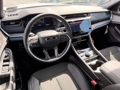 2026 Jeep Grand Cherokee GRAND CHEROKEE L LAREDO ALTITUDE 4X4