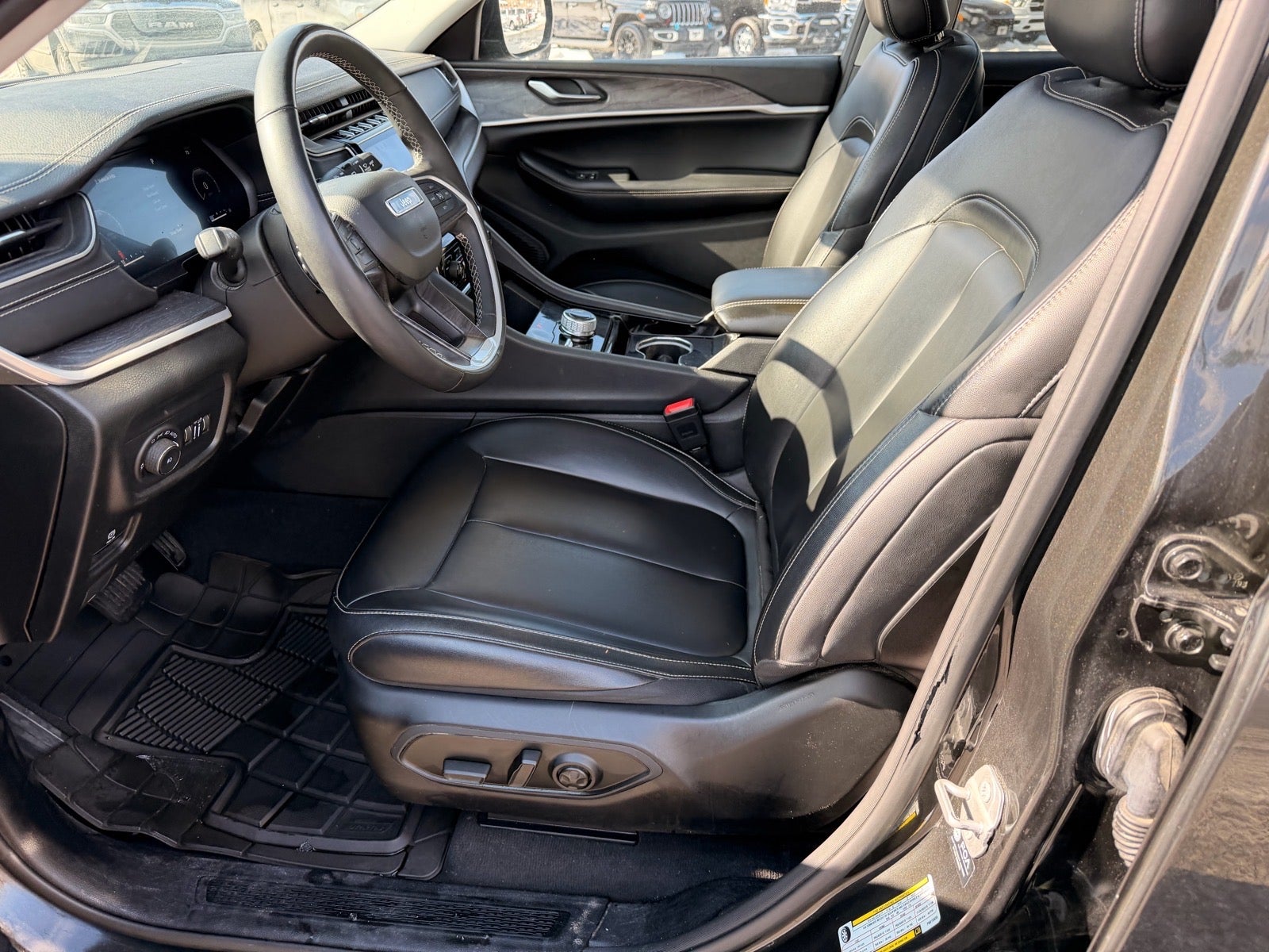 2023 Jeep Grand Cherokee L Limited 4x4