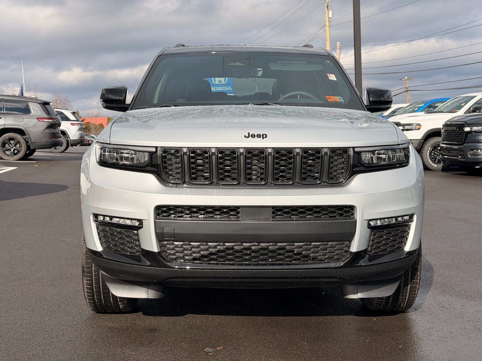 2025 Jeep Grand Cherokee GRAND CHEROKEE L LIMITED 4X4