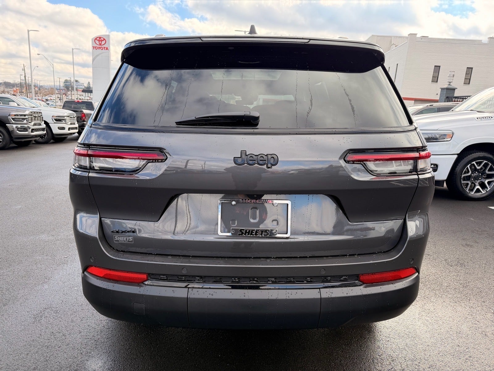 2025 Jeep Grand Cherokee GRAND CHEROKEE L LIMITED 4X4