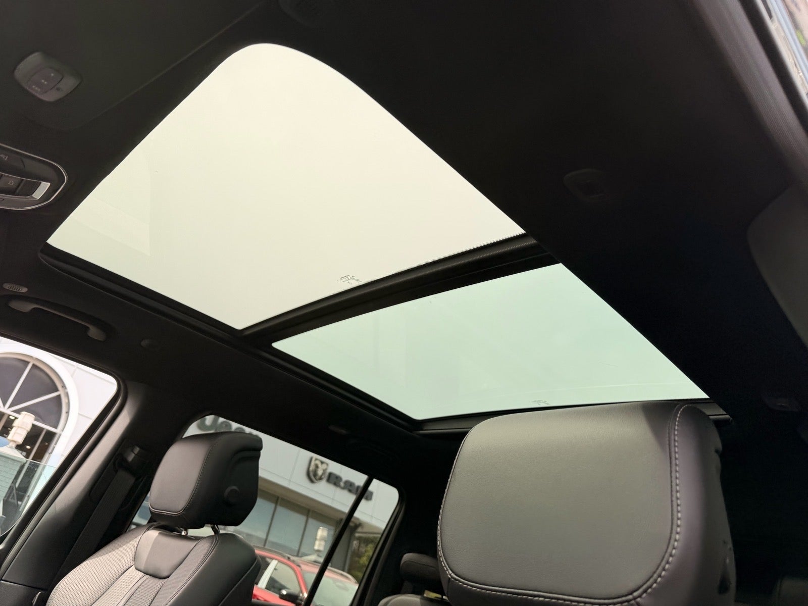 2026 Jeep Grand Wagoneer GRAND WAGONEER UPLAND 4X4