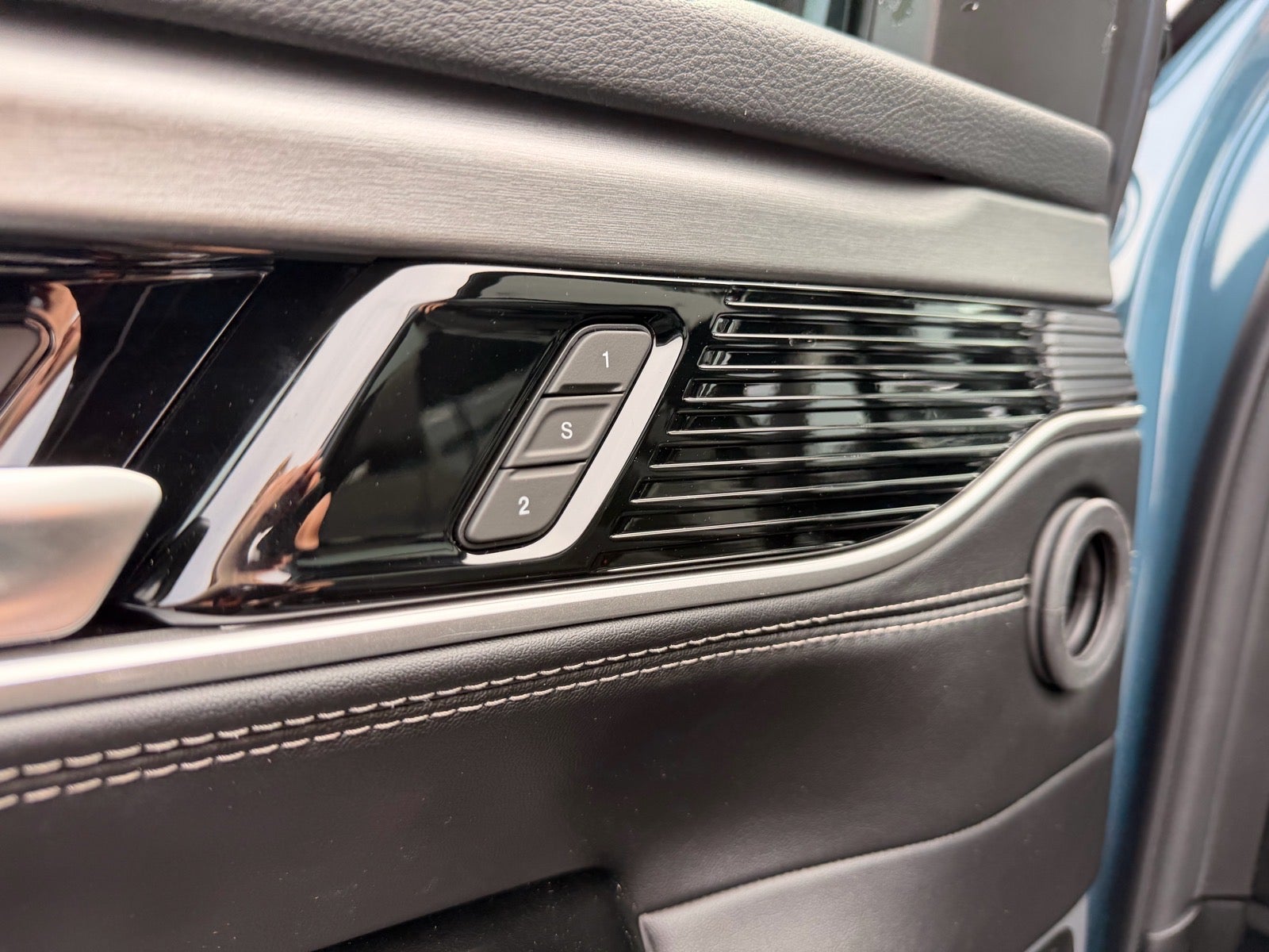 2026 Jeep Grand Wagoneer GRAND WAGONEER UPLAND 4X4