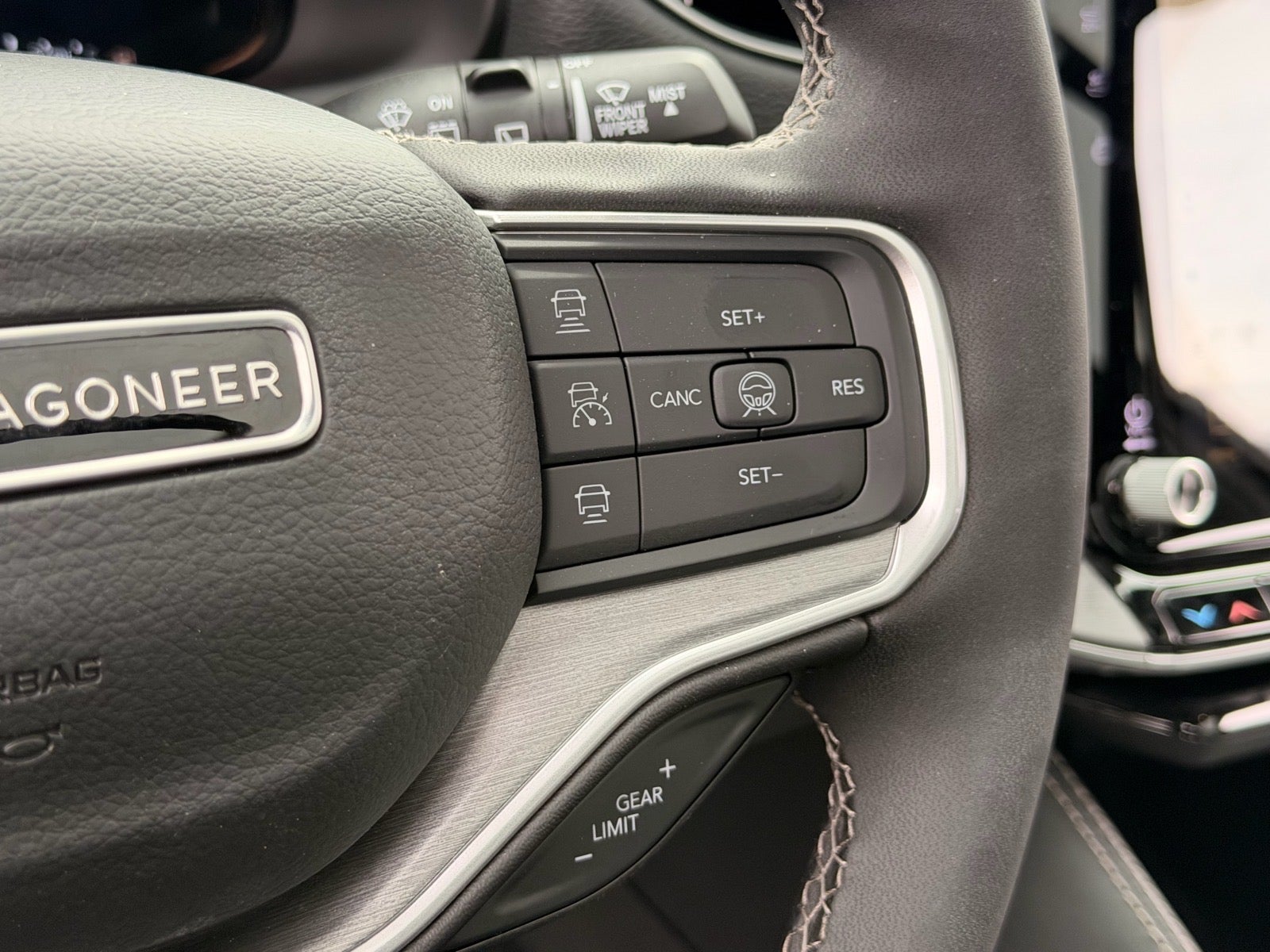 2026 Jeep Grand Wagoneer GRAND WAGONEER UPLAND 4X4