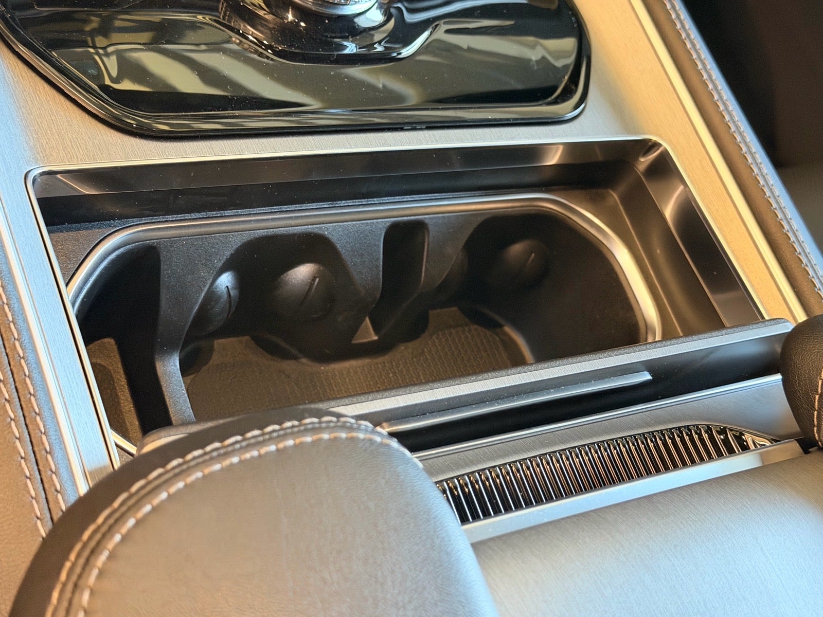 2026 Jeep Grand Wagoneer GRAND WAGONEER LIMITED ALTITUDE 4X4