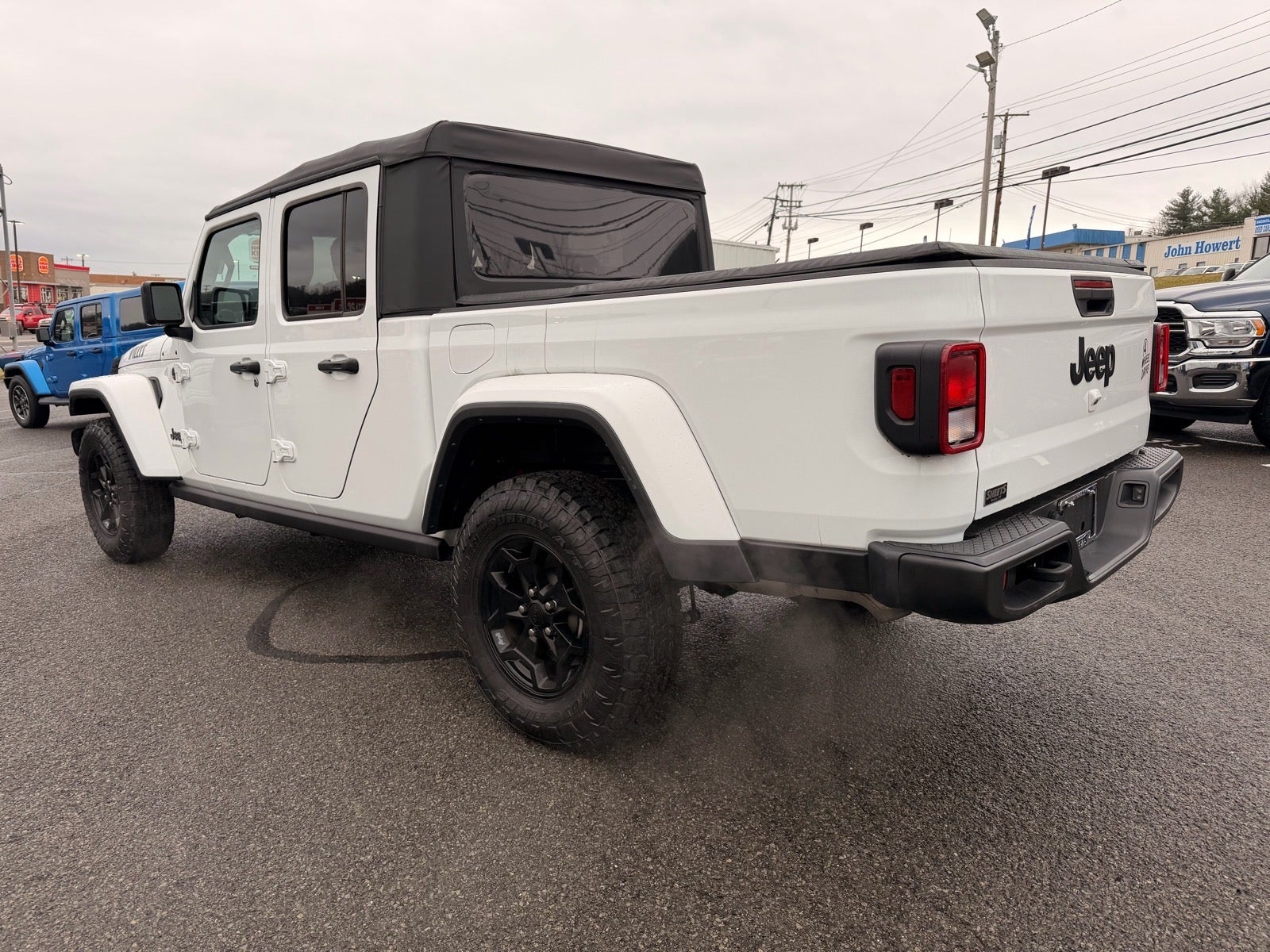 2023 Jeep Gladiator Willys 4x4