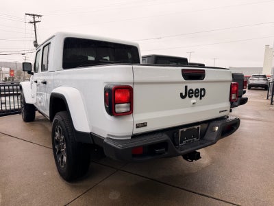 2026 Jeep Gladiator GLADIATOR SAHARA 4X4