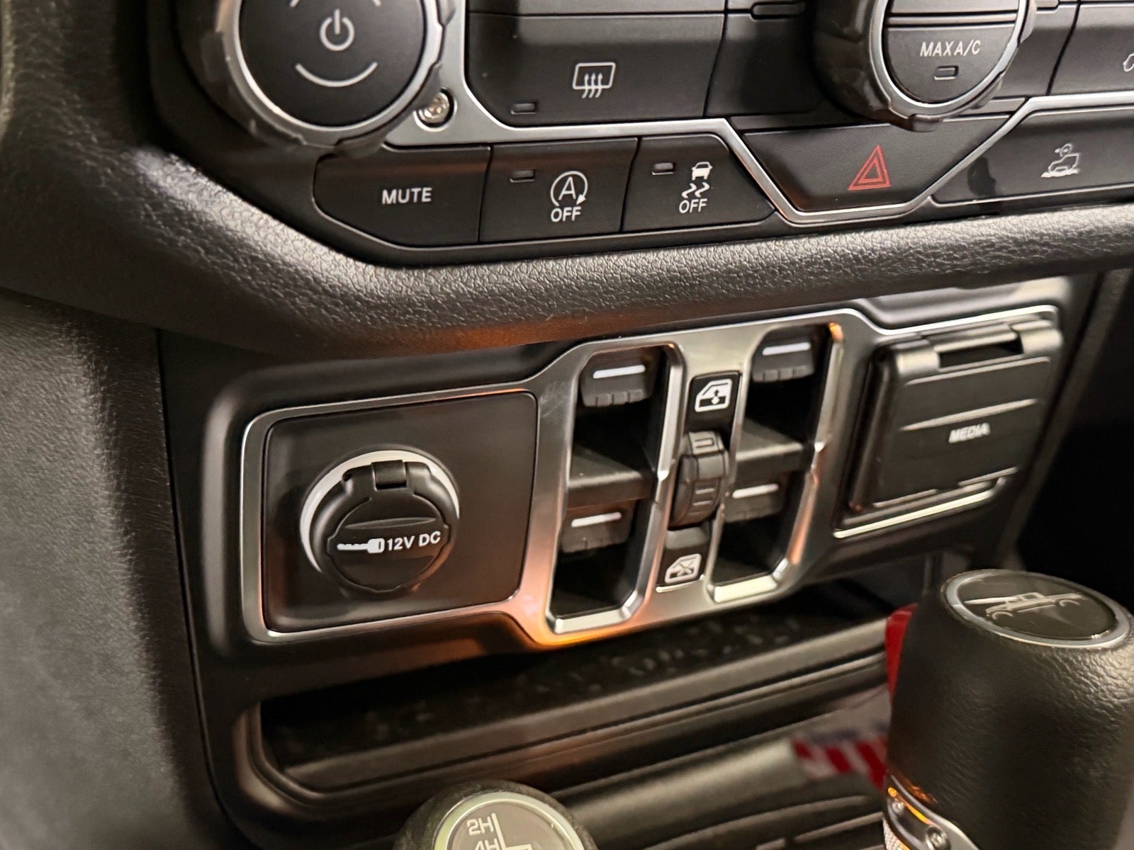 2026 Jeep Gladiator GLADIATOR SPORT 4X4