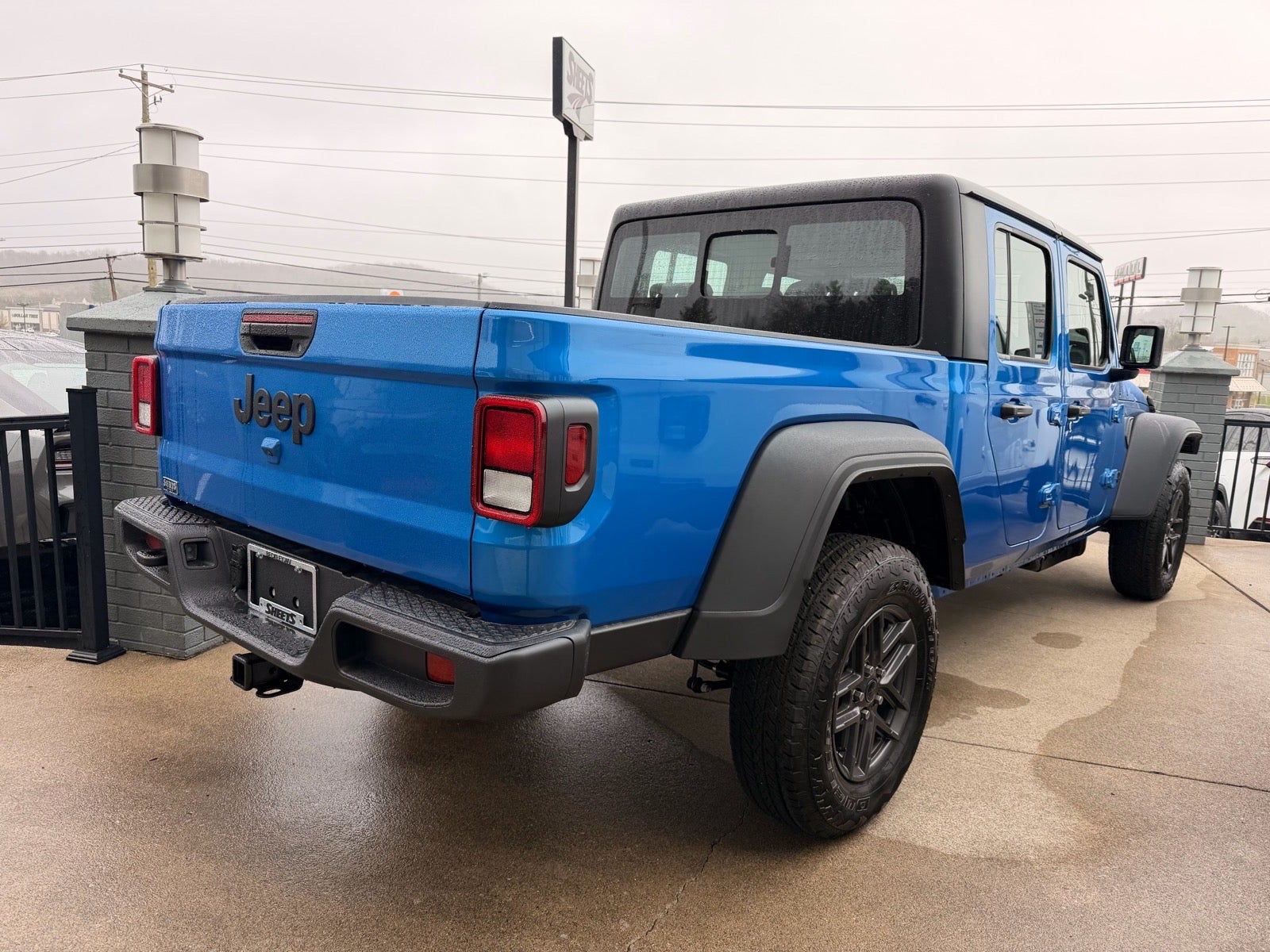 2026 Jeep Gladiator GLADIATOR SPORT 4X4