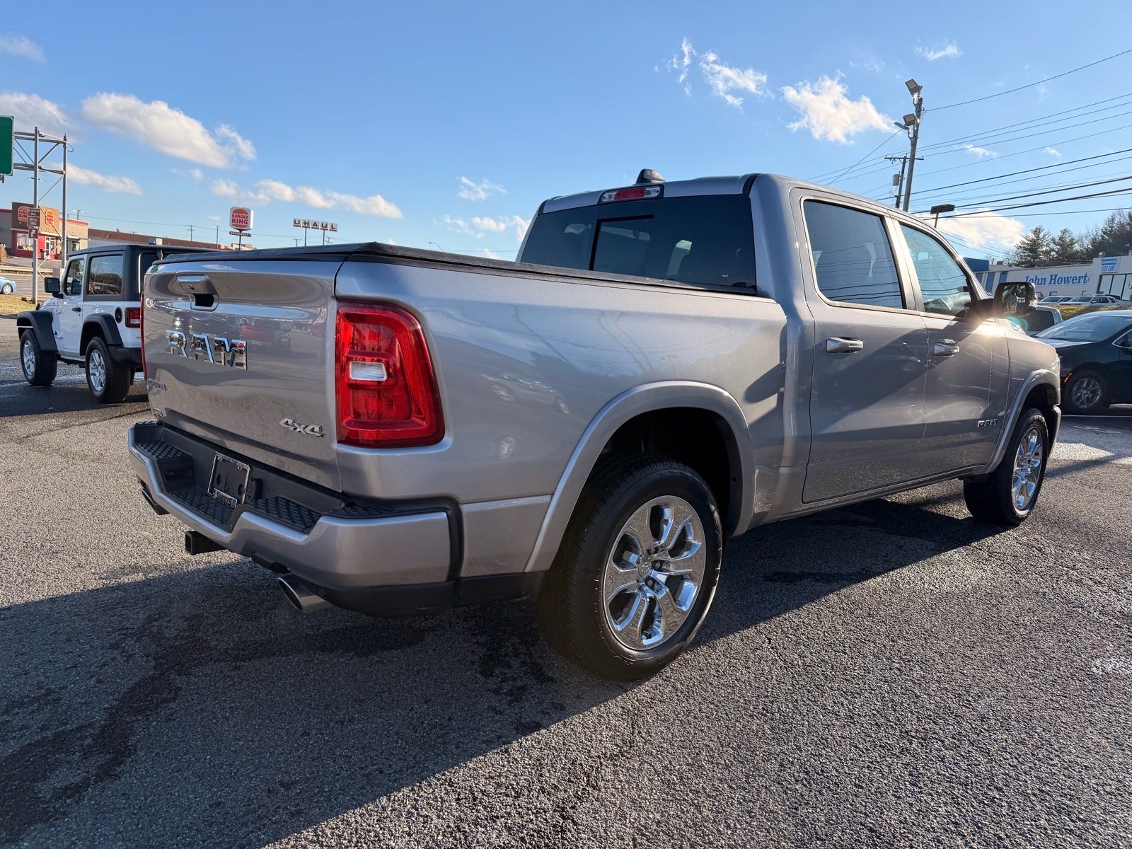 2025 RAM 1500 Big Horn Crew Cab 4x4 5'7' Box