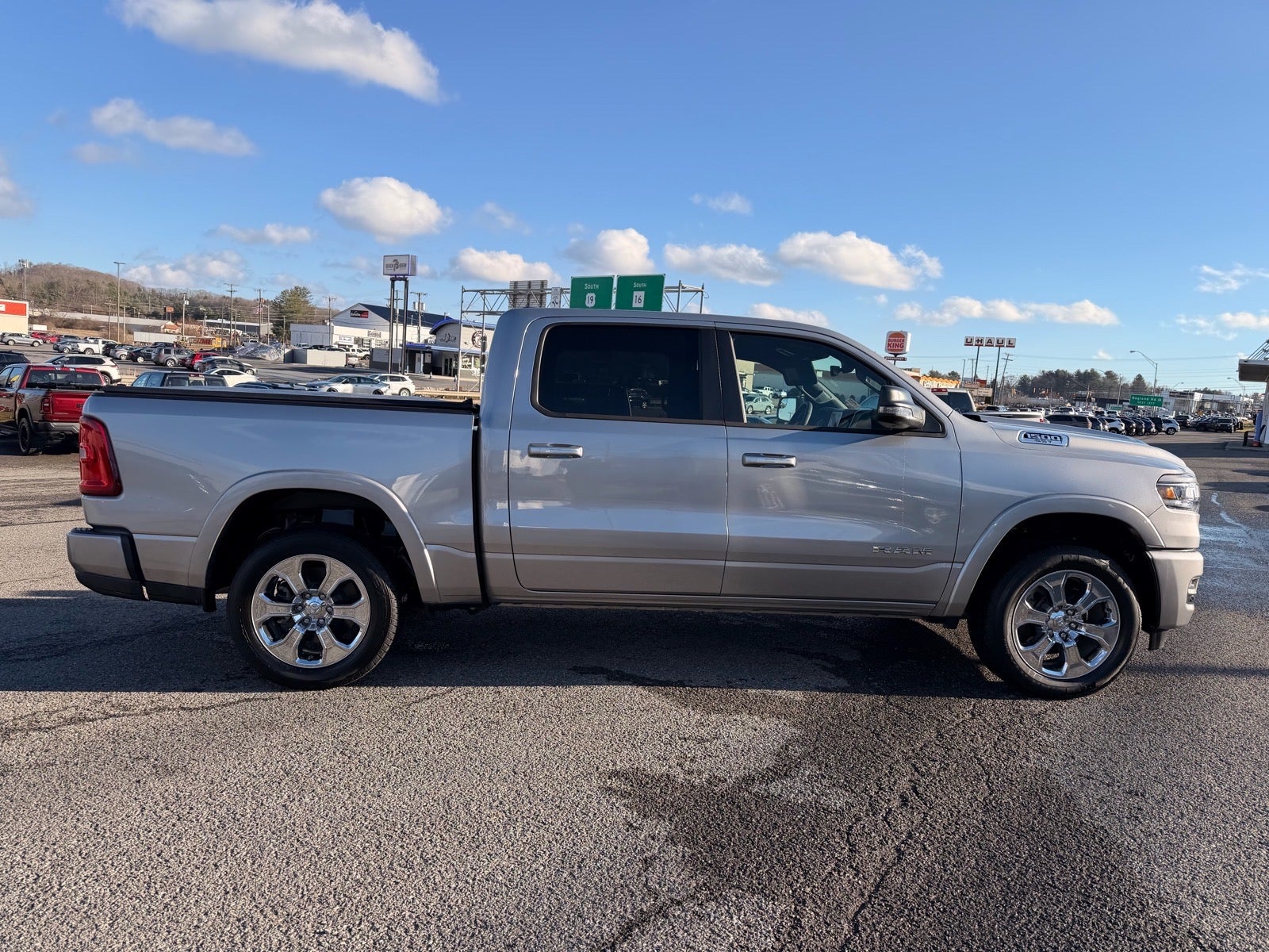 2025 RAM 1500 Big Horn Crew Cab 4x4 5'7' Box