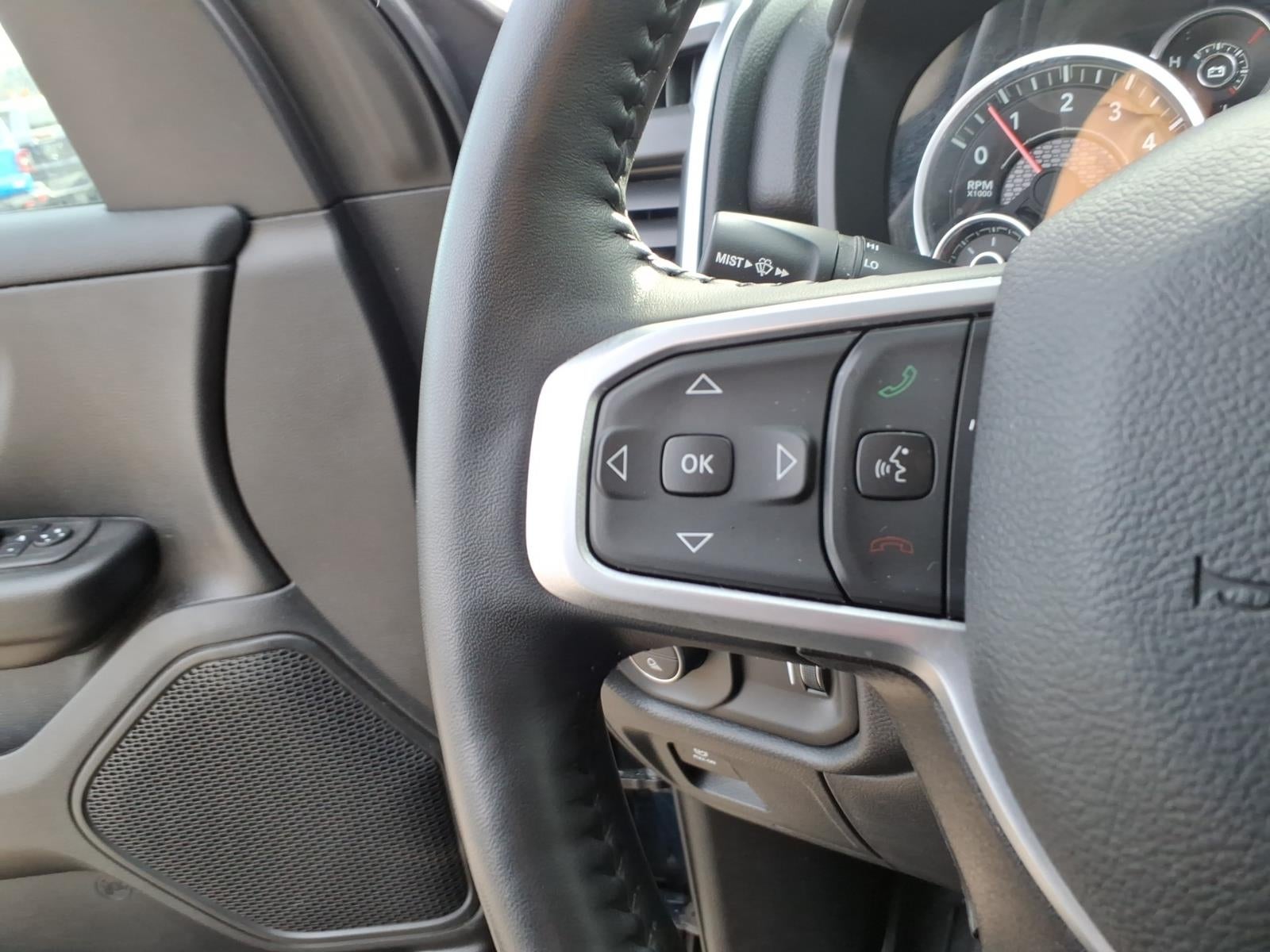 2023 RAM 1500 Big Horn Crew Cab 4x4 5'7' Box