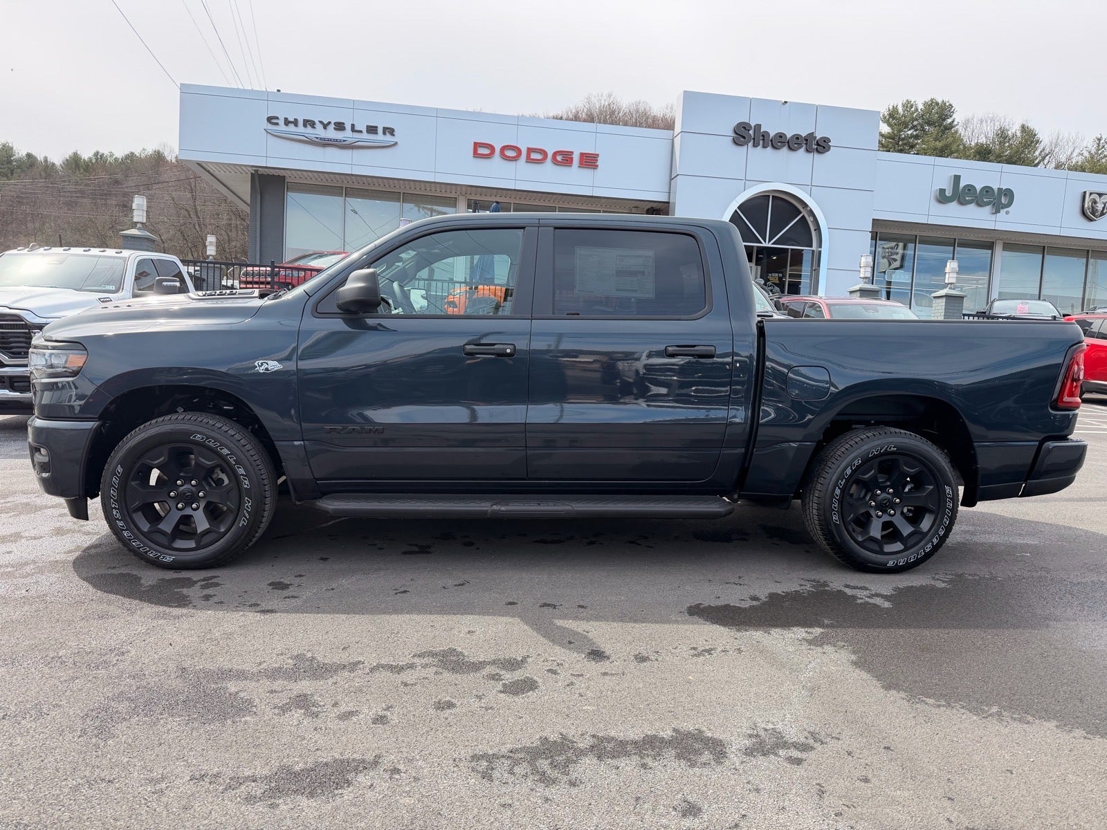 2026 RAM Ram 1500 RAM 1500 EXPRESS CREW CAB 4X4 5'7' BOX