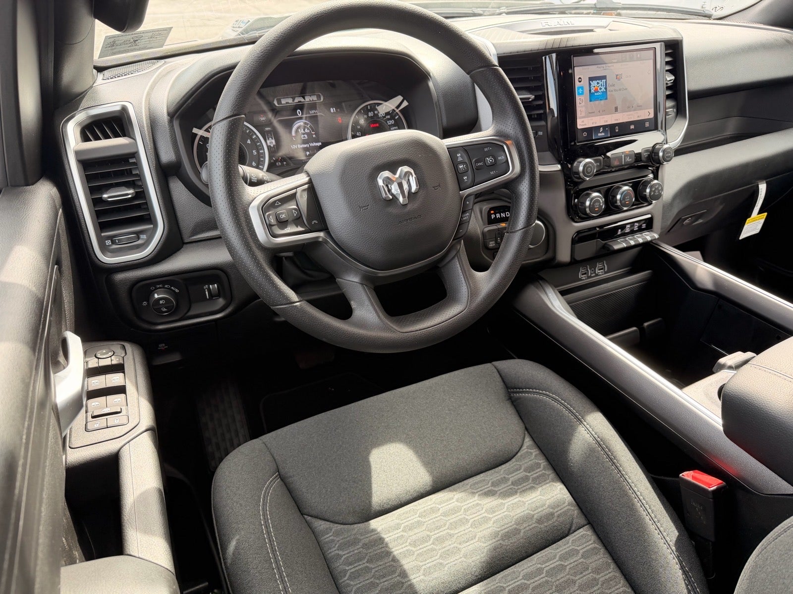 2026 RAM Ram 1500 RAM 1500 EXPRESS CREW CAB 4X4 5'7' BOX