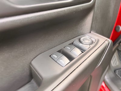 2021 Chevrolet Silverado 1500 4WD Crew Cab Short Bed Custom