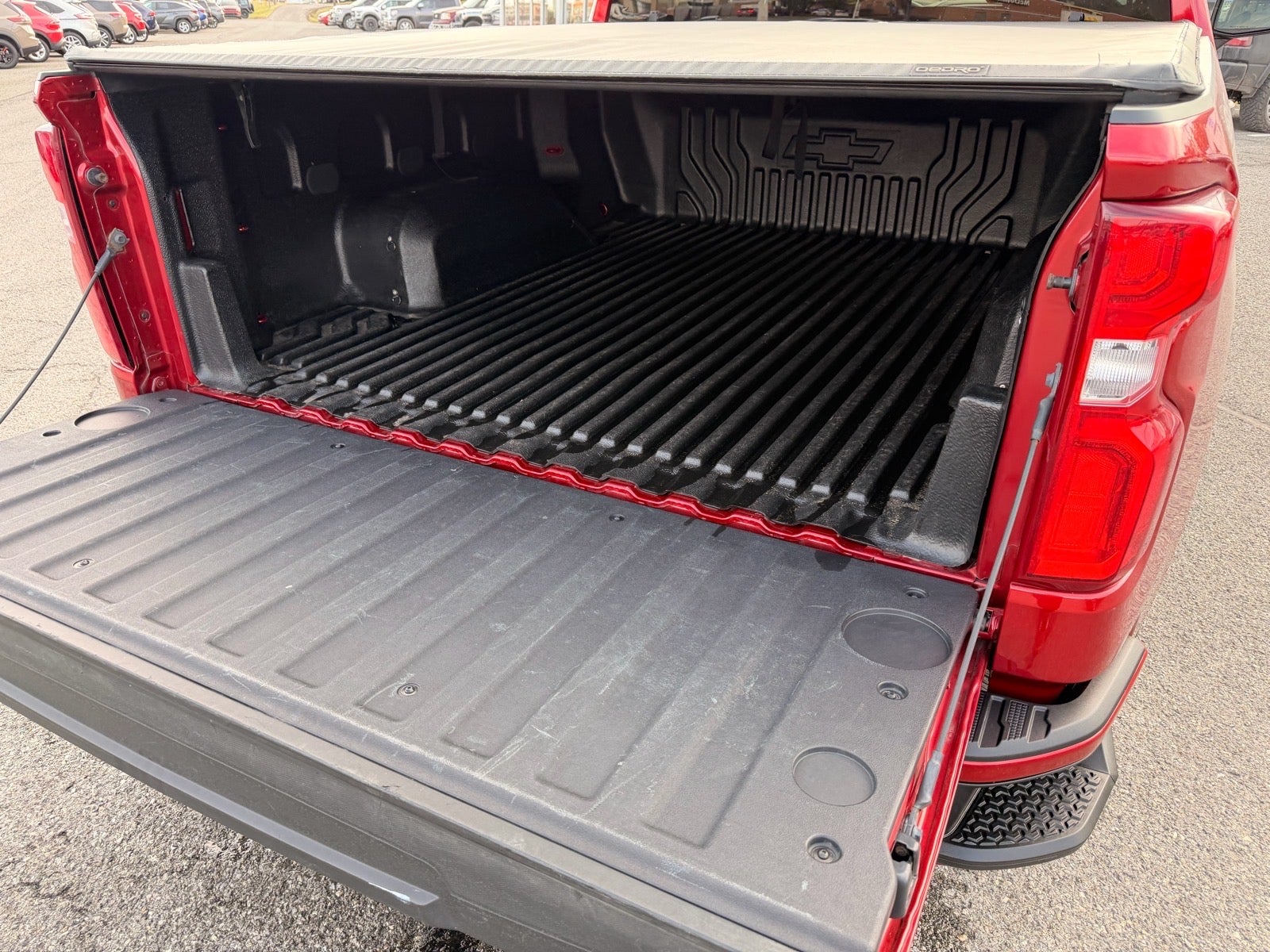 2021 Chevrolet Silverado 1500 4WD Crew Cab Short Bed Custom