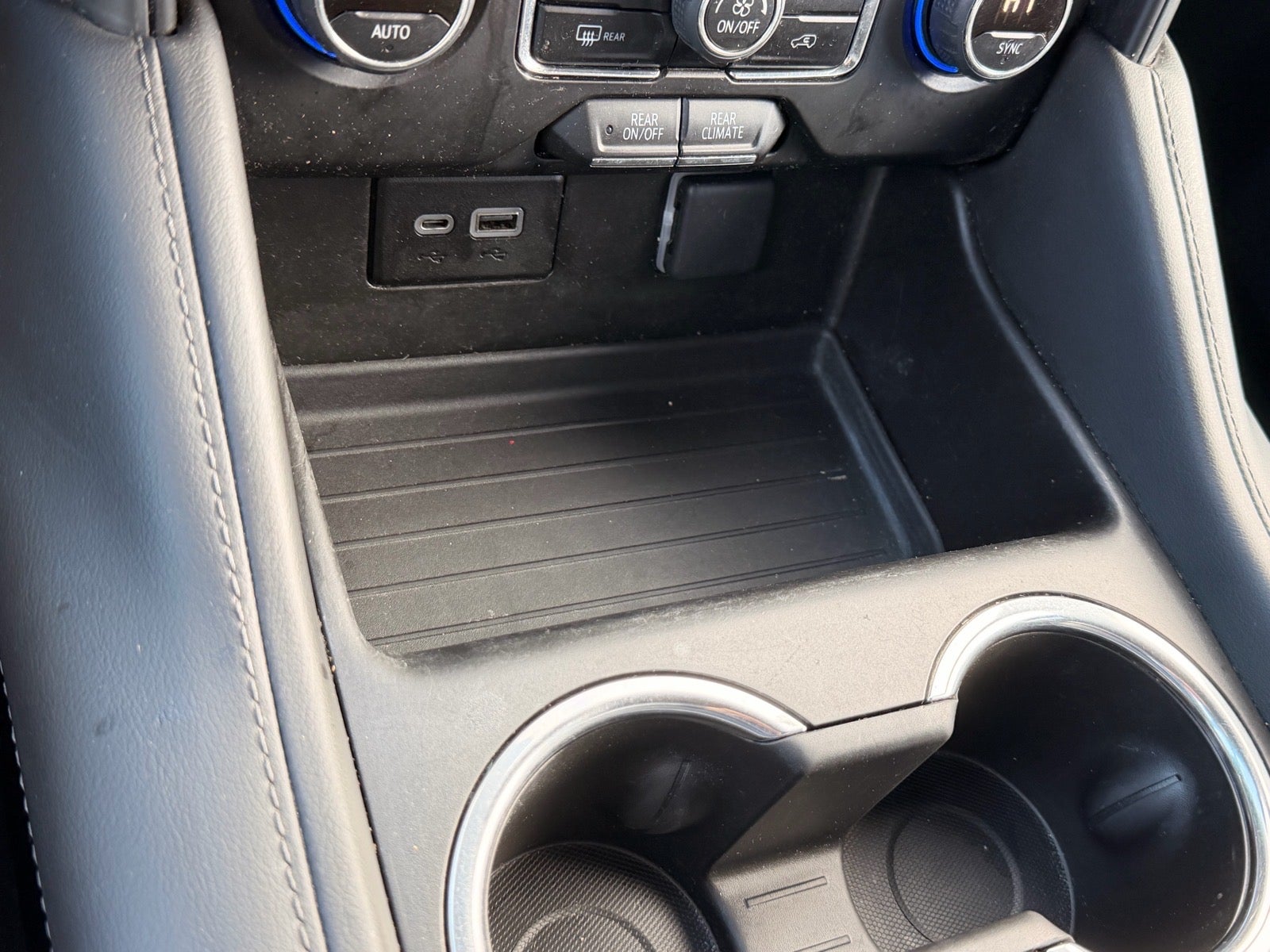 2023 Chevrolet Tahoe 4WD LS