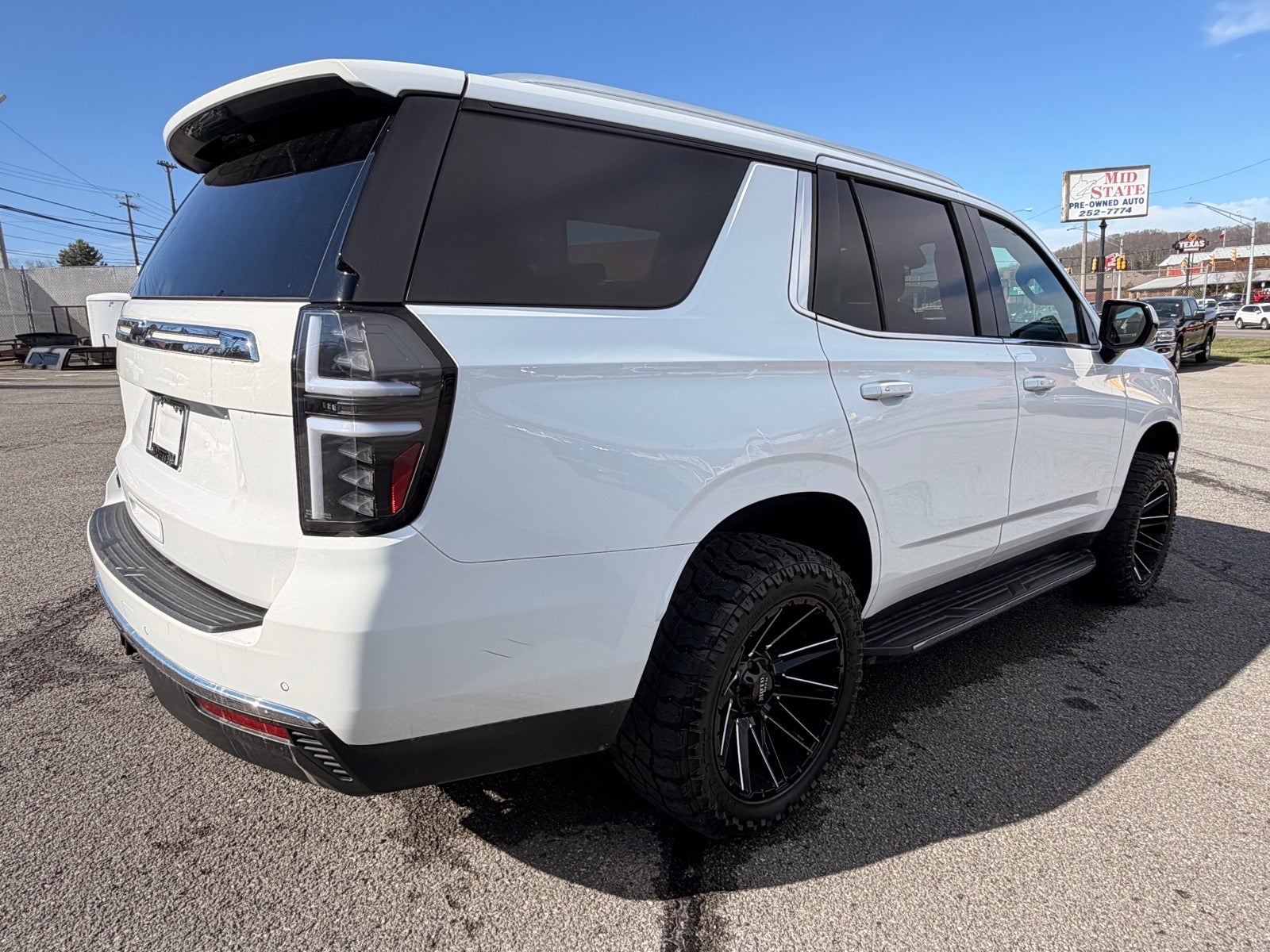 2023 Chevrolet Tahoe 4WD LS