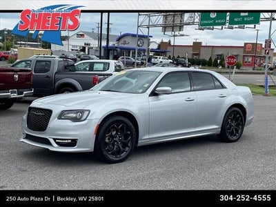2021 Chrysler 300 Touring L AWD