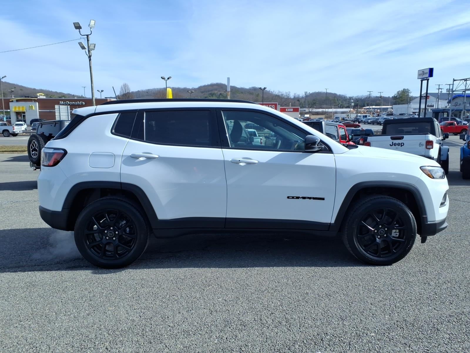 2026 Jeep Compass COMPASS LATITUDE ALTITUDE 4X4