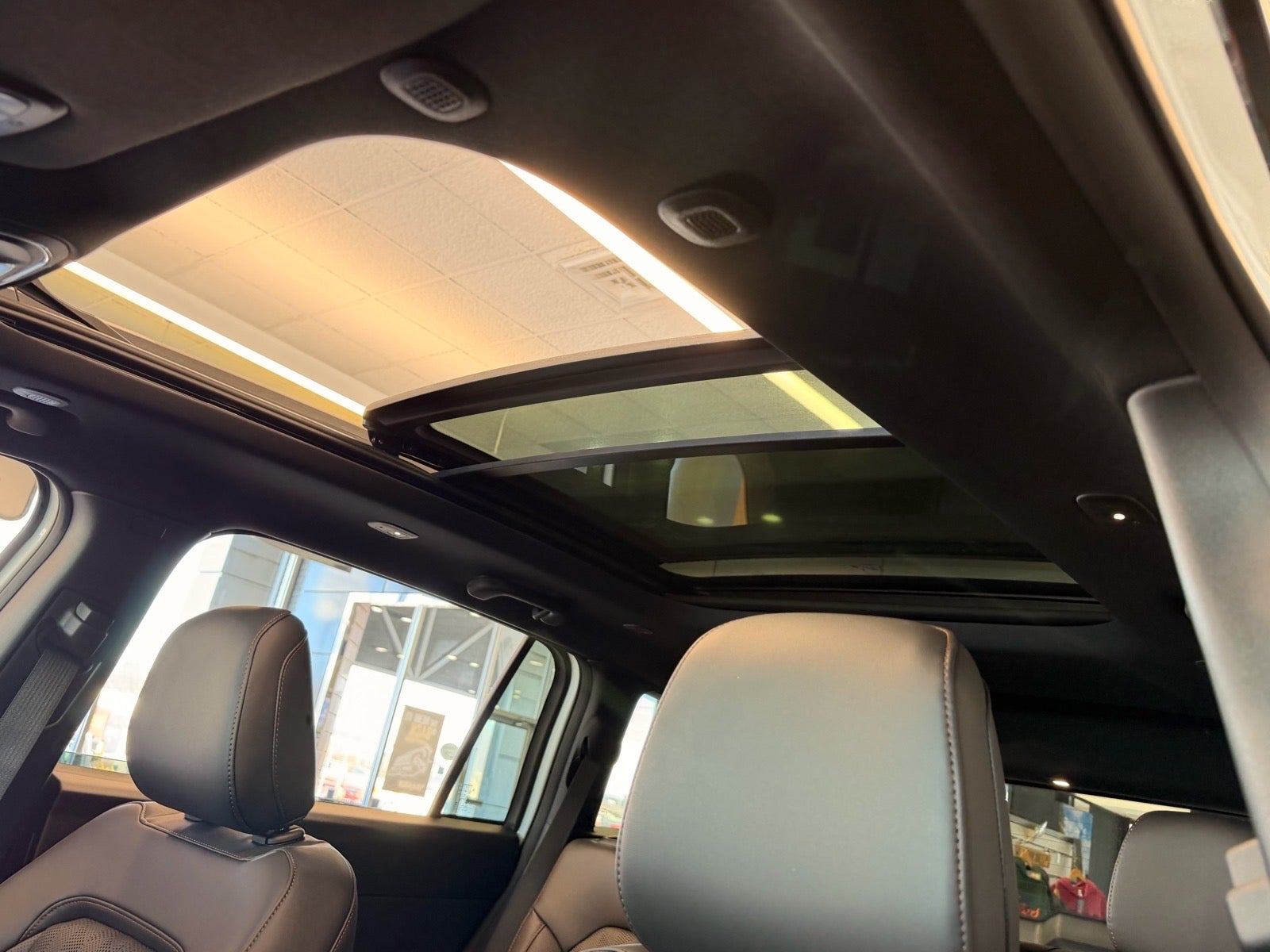 2026 Jeep Cherokee CHEROKEE OVERLAND 4X4