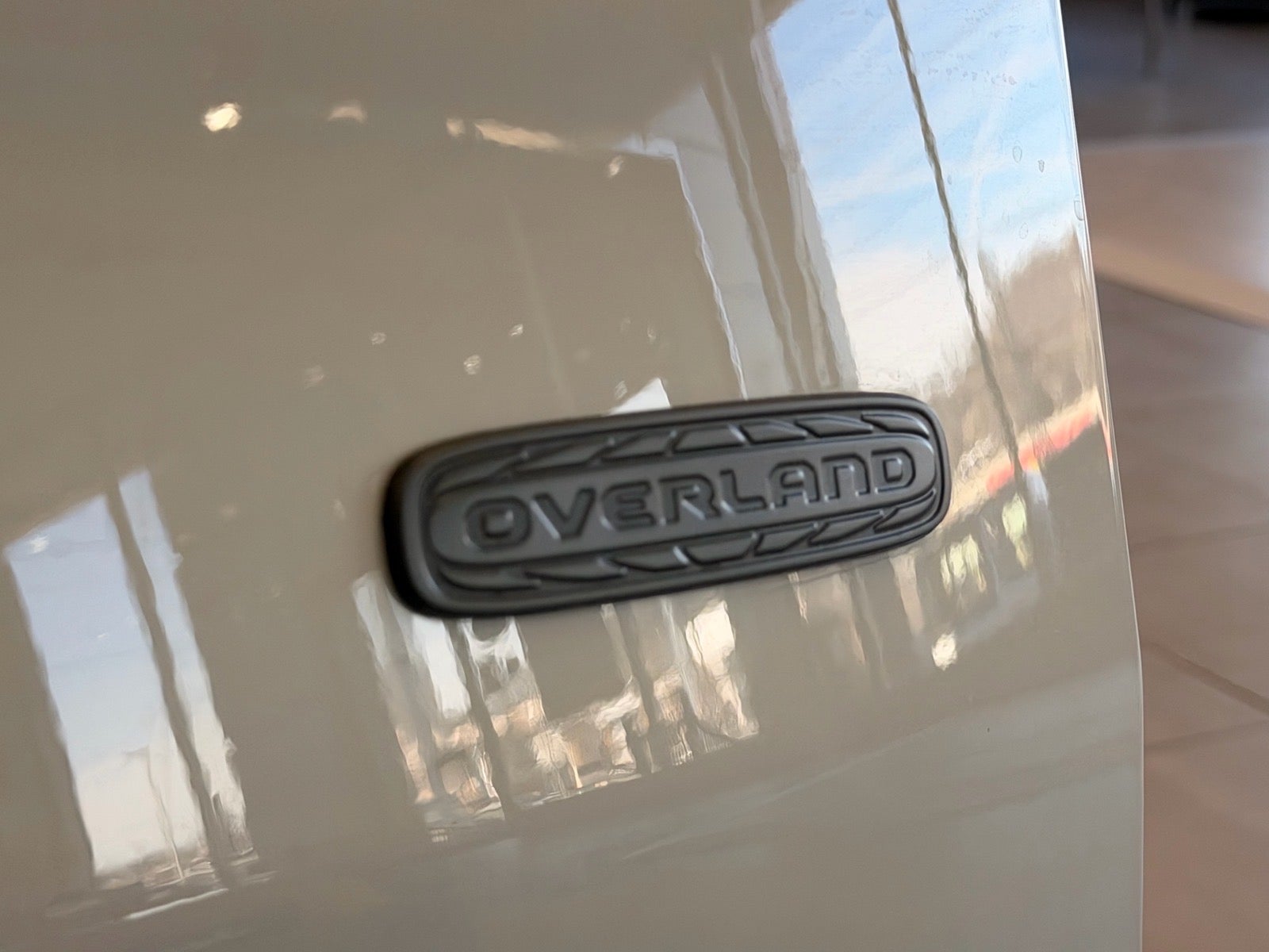 2026 Jeep Cherokee CHEROKEE OVERLAND 4X4