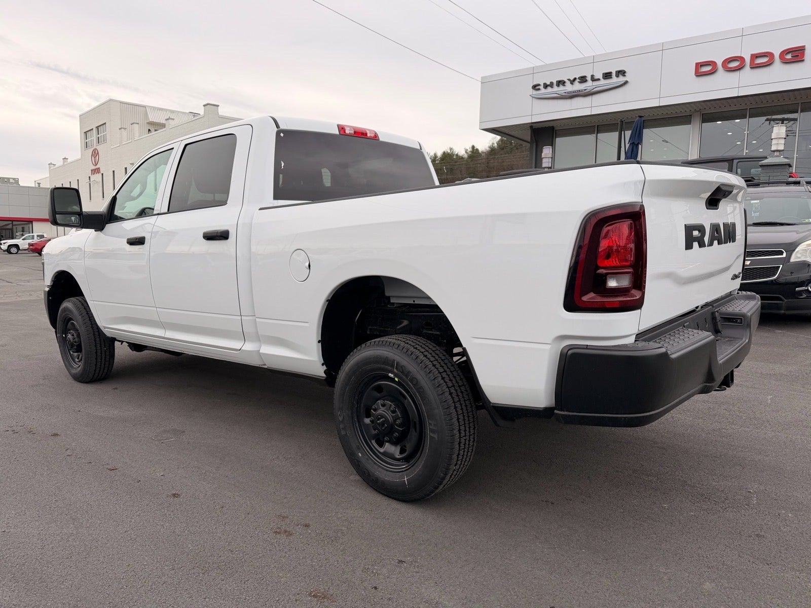 2026 RAM Ram 2500 RAM 2500 TRADESMAN CREW CAB 4X4 6'4' BOX