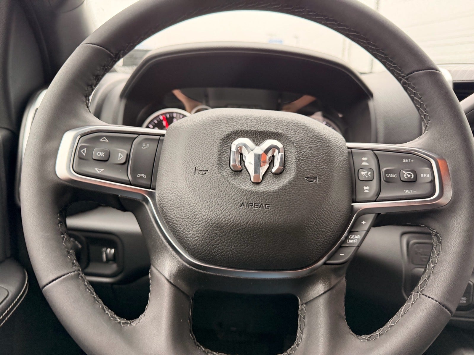 2026 RAM 2500 BIG HORN 4X4 CREW CAB 64